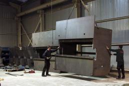 Hydraulic press brakes MP3003CNC. Chassis manufacture