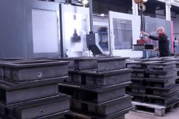 Machining boxes for the gearbox